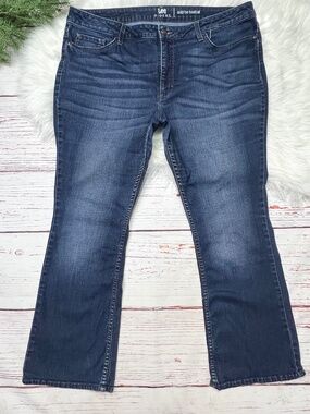 👖|•LEE RIDERS•| Mid-Rise Bootcut Jeans Size 20 Petite👖